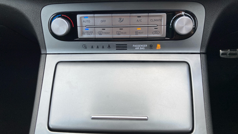 Hyundai KONA 100kW Premium 39kWh 5dr Auto Electric Hatchback